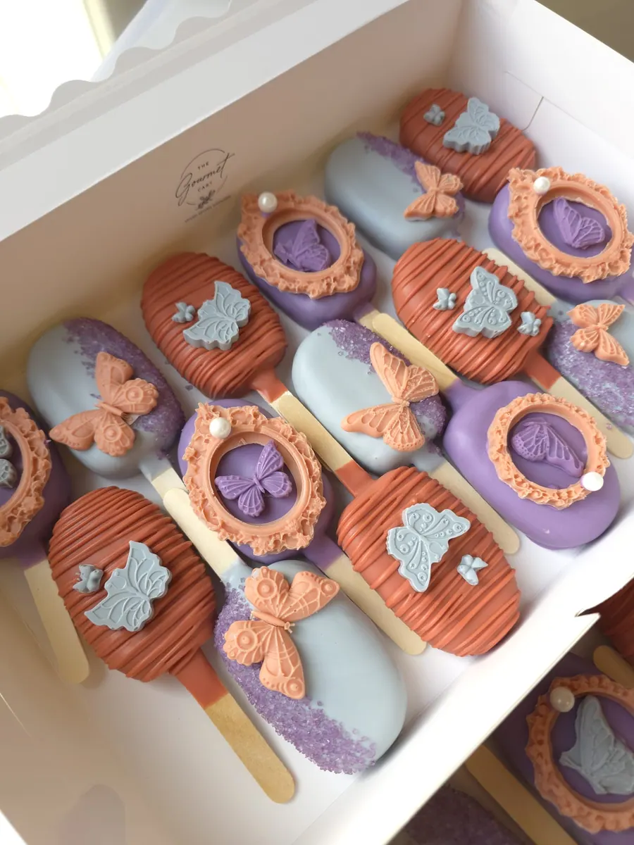 Cakesicles